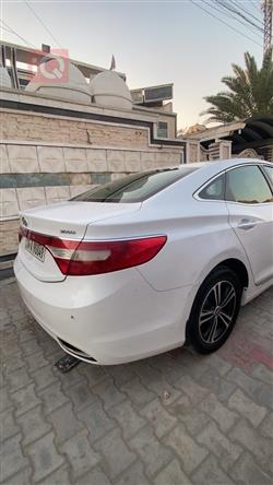 هيونداي أزيرا